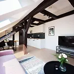 Wonderful Romantic Old Town Apt