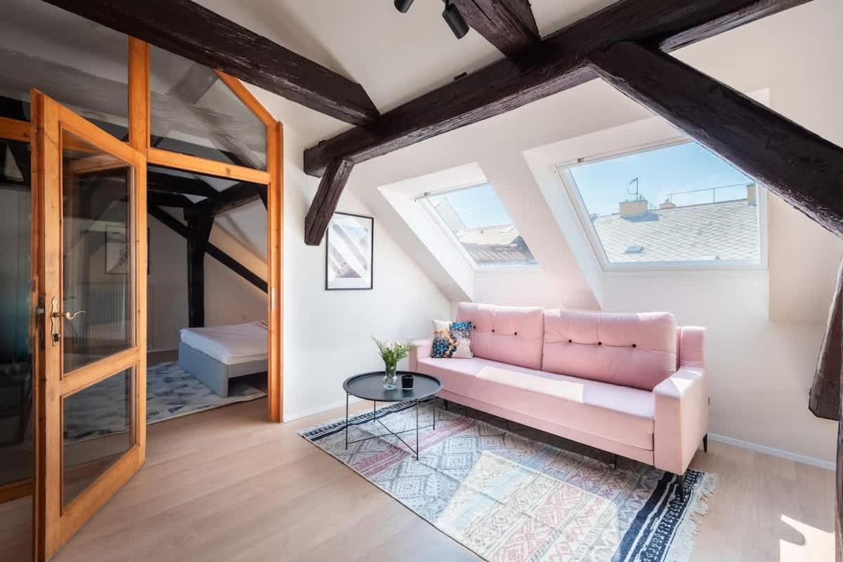Wonderful Romantic Old Town Apartmán *